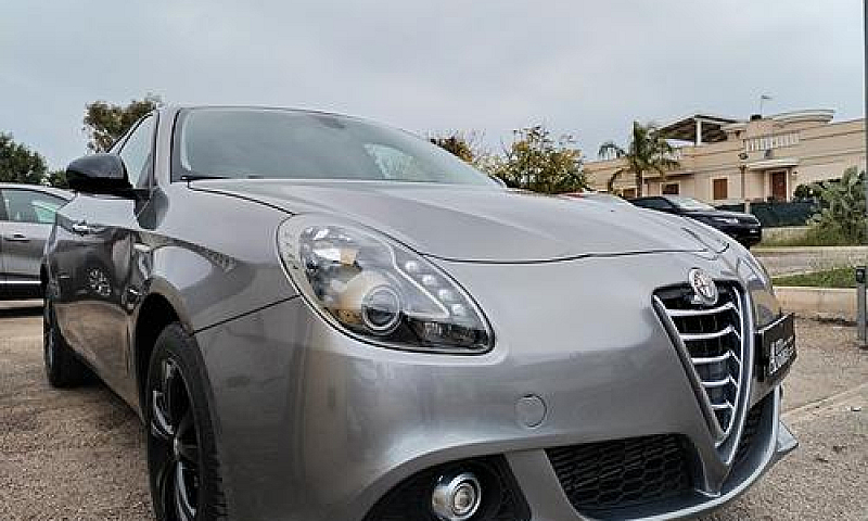 Alfa Romeo Giulietta...
