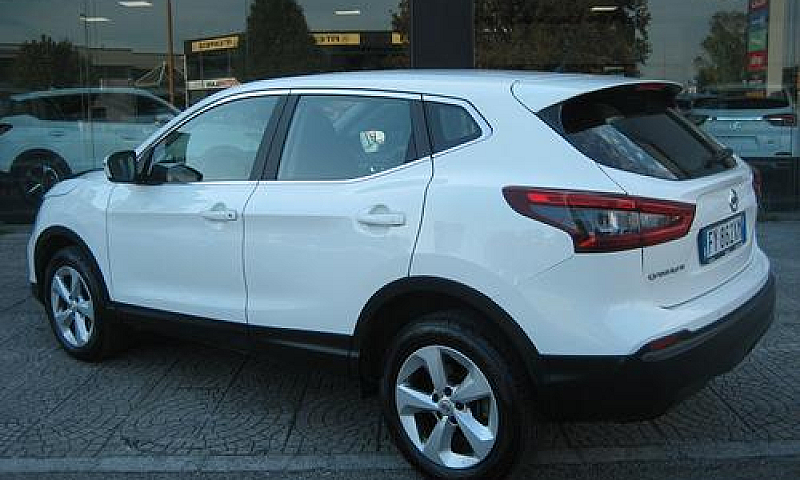 Nissan Qashqai 1.5 D...