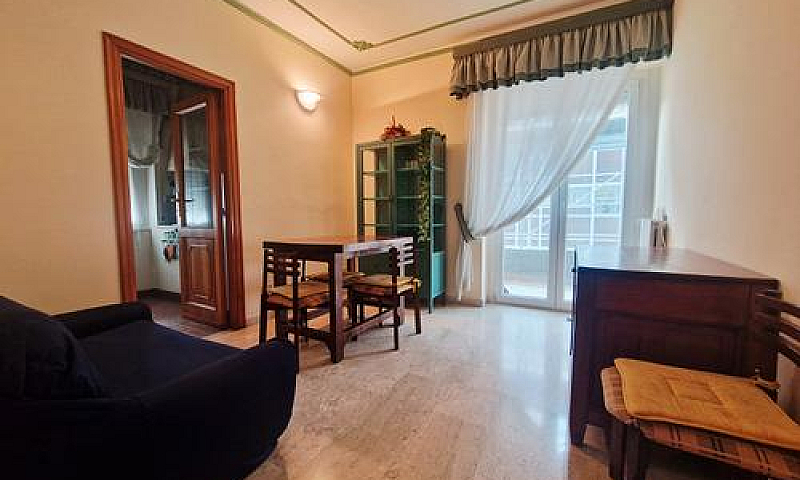 Pressi Via Roma Mq. ...