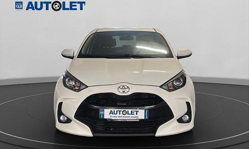 Toyota Yaris 1.0 5 P...