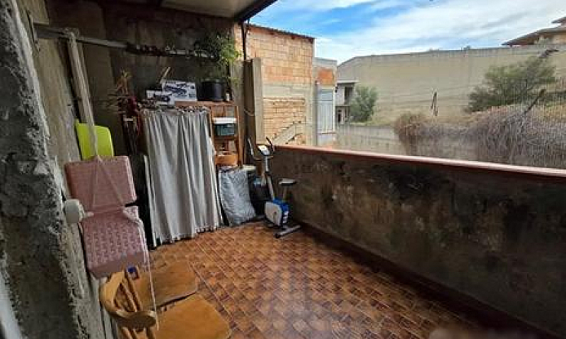 Attico Comodo E Lumi...