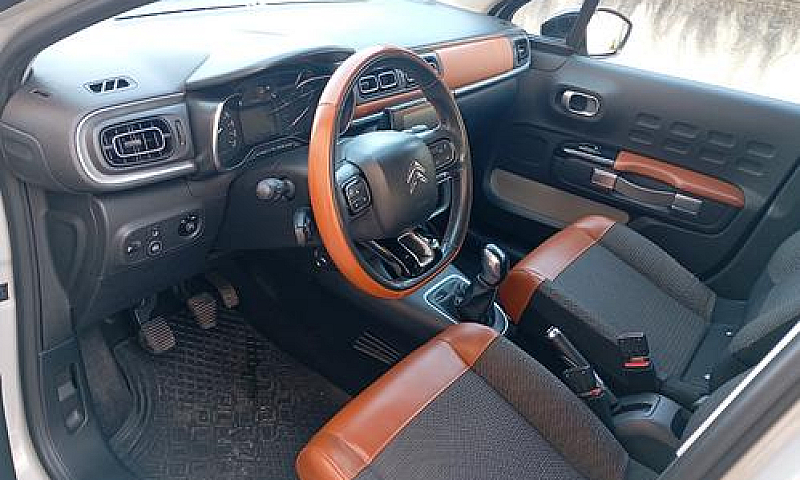 Citroen C3 1.2 Shine...