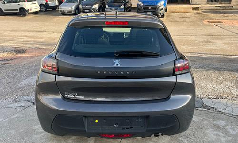 Peugeot 208 Puretech...