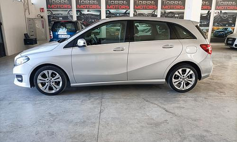 Mercedes-Benz B 180 ...