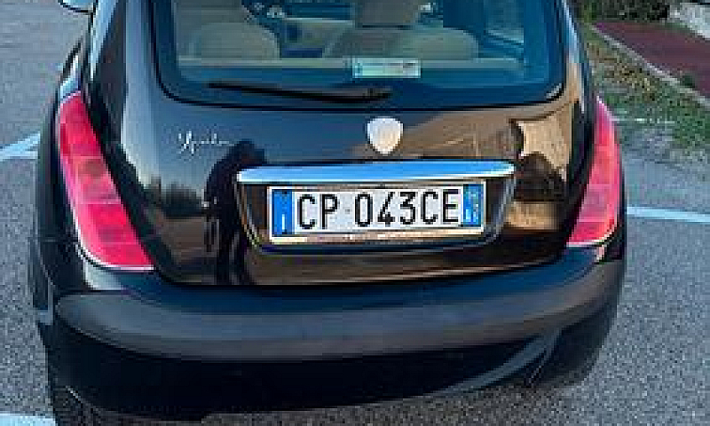 Lancia Ypsilon 1.2 1...