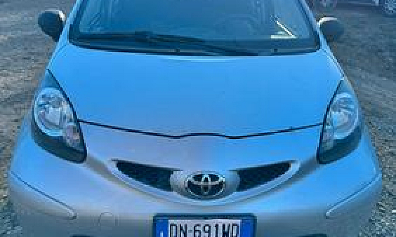 Auto Aygo Toyota...