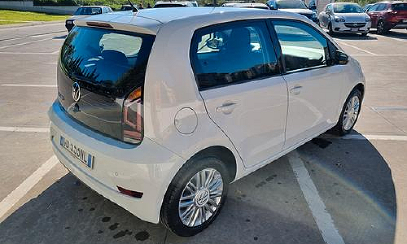 Volkswagen Up! 1.0 5...