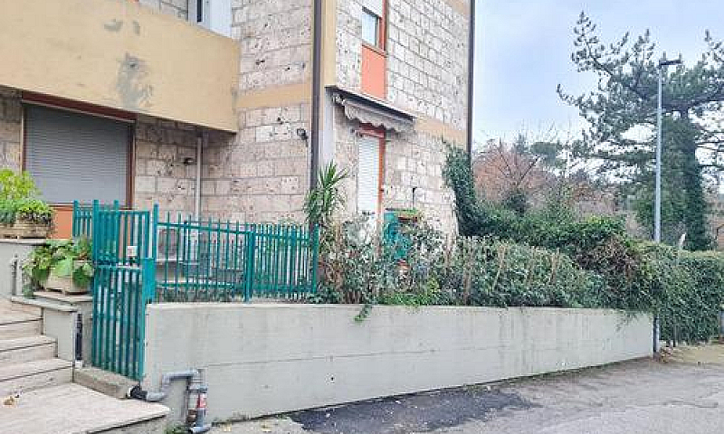 3 Locali A Narni...