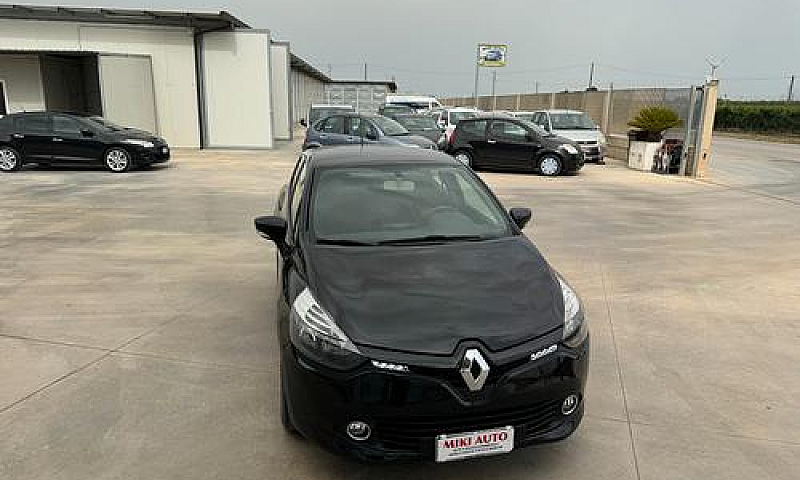 Renault Clio 1.2 75C...
