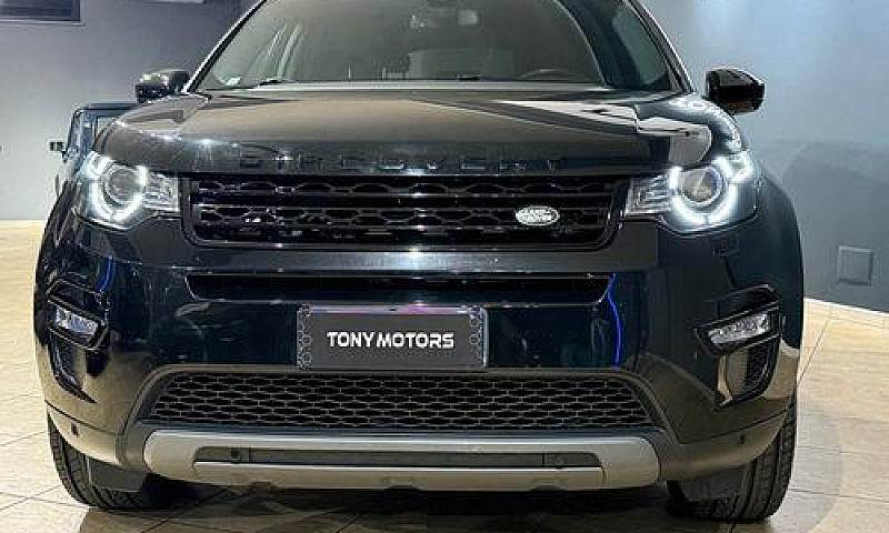 Land Rover Discovery...