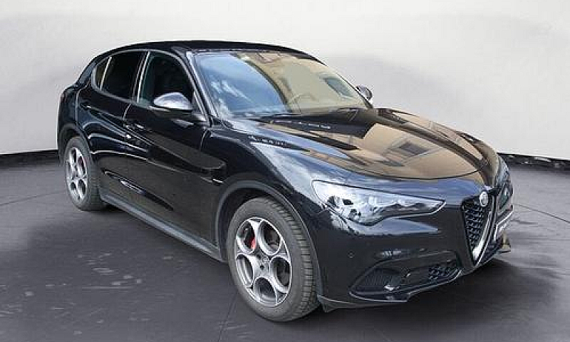 Alfa Romeo Stelvio 2...