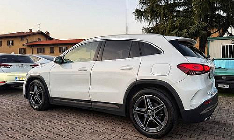 Mercedes-Benz Gla 20...
