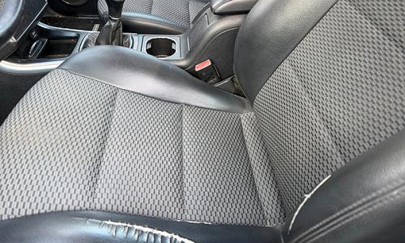 Mercedes-Benz B 200 ...