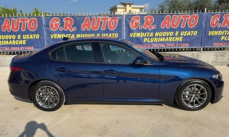 Alfa Romeo Giulia 2....