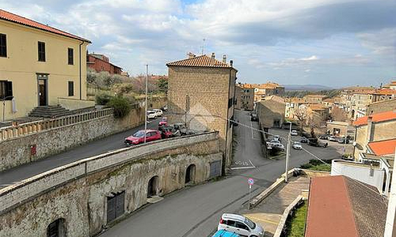 4 Locali A Farnese...