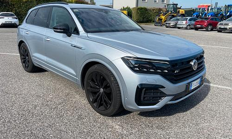 Volkswagen Touareg 3...