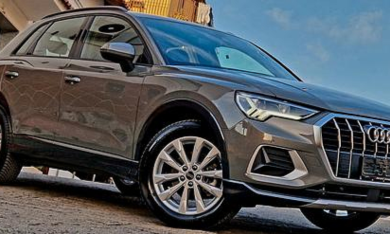 Audi New Q3 35 2.0 T...