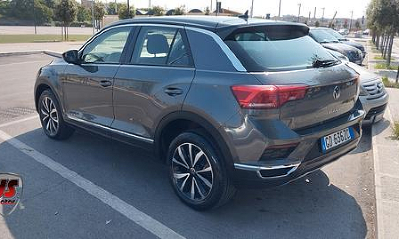 Volkswagen T-Roc 1.0...