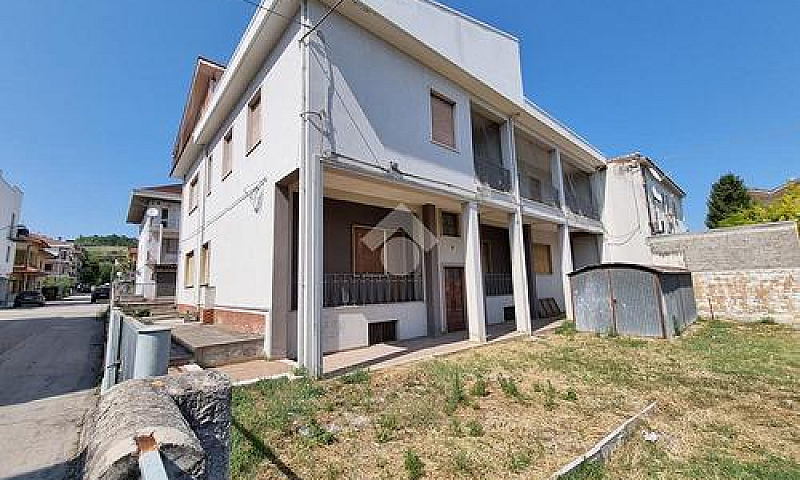 Palazzina A Castella...