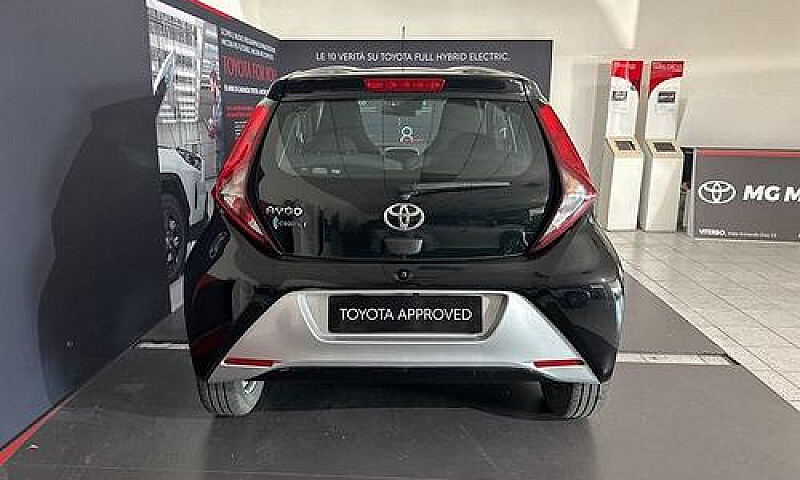 Toyota Aygo Connect ...