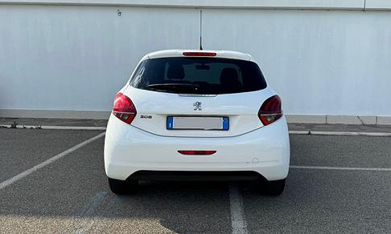 Peugeot 208 Puretech...
