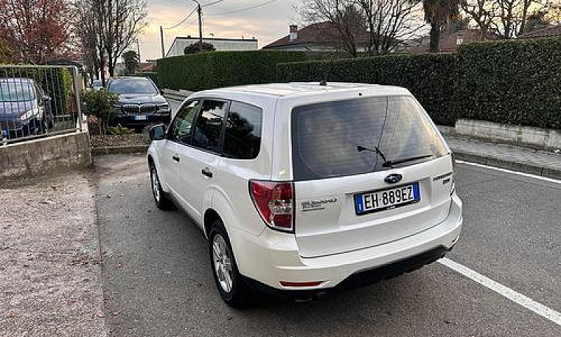Subaru Forester 2.0X...