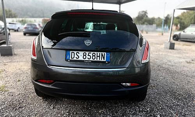 Lancia Delta 1.4 T-J...