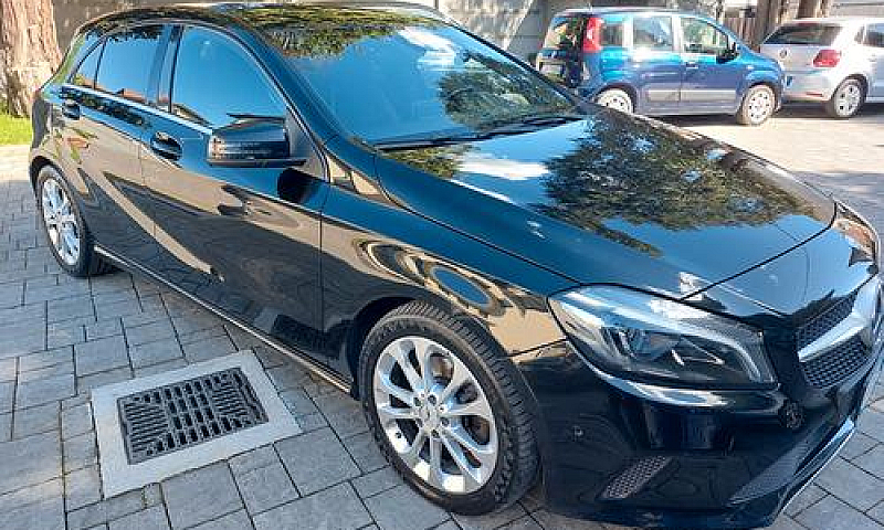 Mercedes-Benz A 200 ...