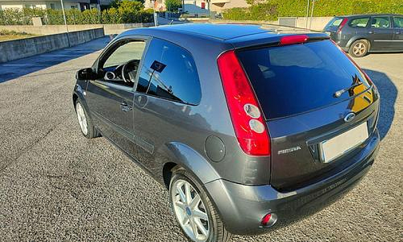 Ford Fiesta 1,2 Benz...