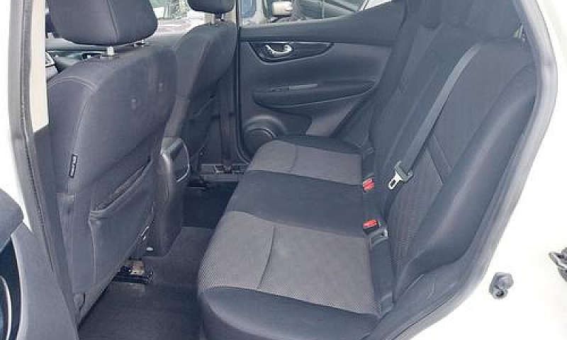 Nissan Qashqai 1.5 D...