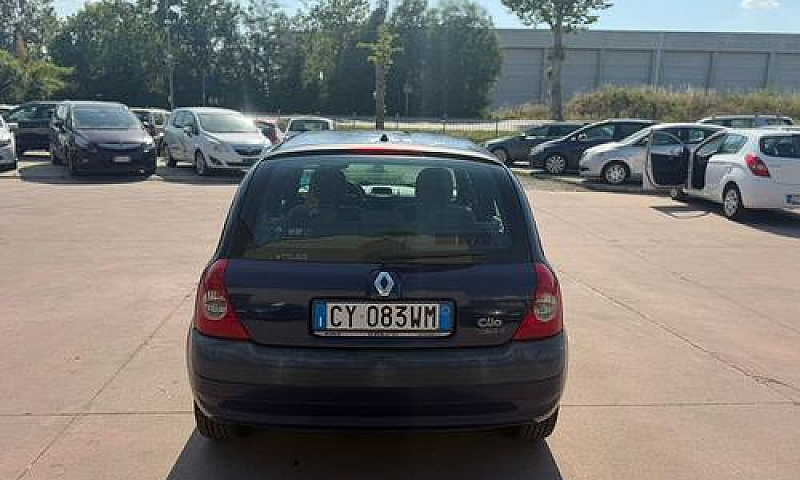 Renault Clio 1.2 16V...