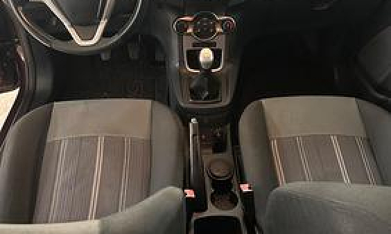 Ford Fiesta 1.4 5 Po...
