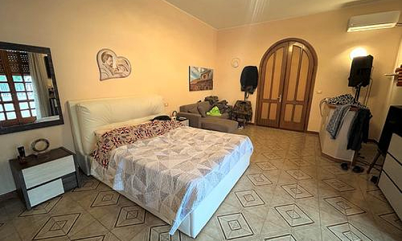 Casa Indipendente Co...