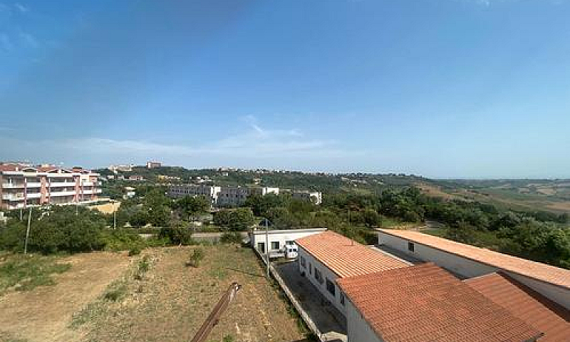 Via Canonico - 105Mq...