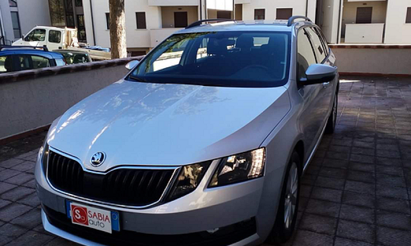 Skoda Octavia Sw 1.6...