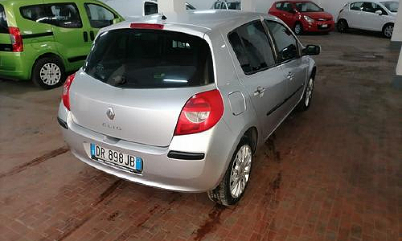 Renault Clio 1.2 16V...