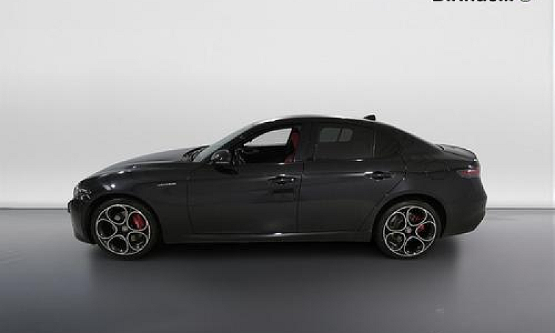 Alfa Romeo Giulia (2...