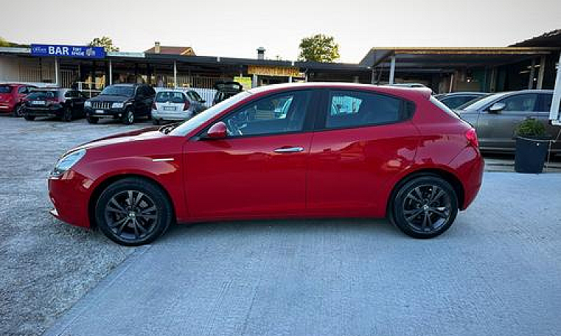 Alfa Romeo Giulietta...