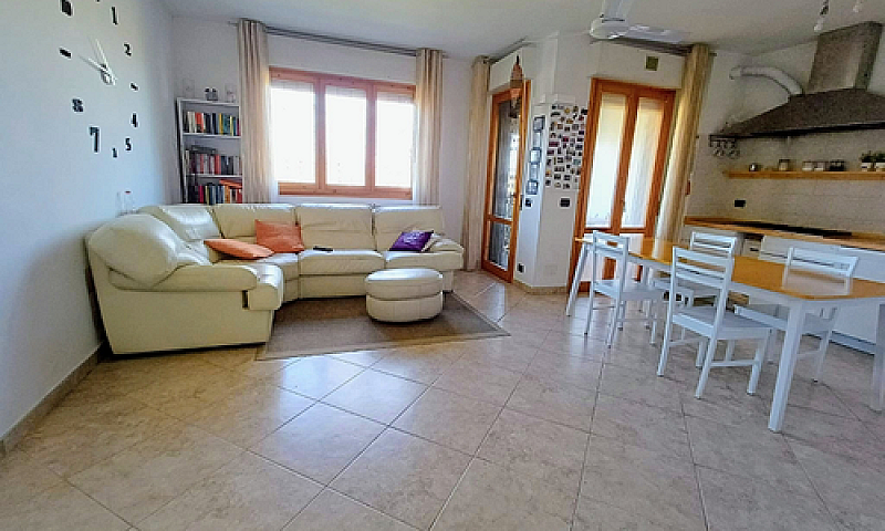 Appartamento 100Mq...