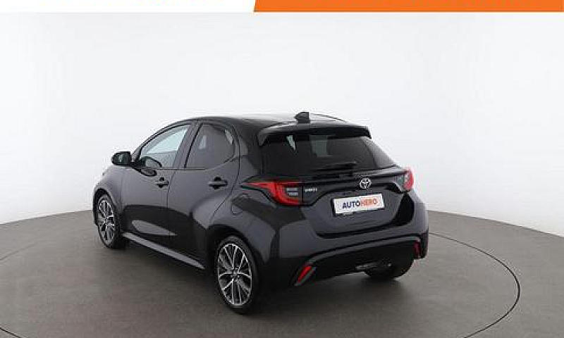 Toyota Yaris Fp65901...