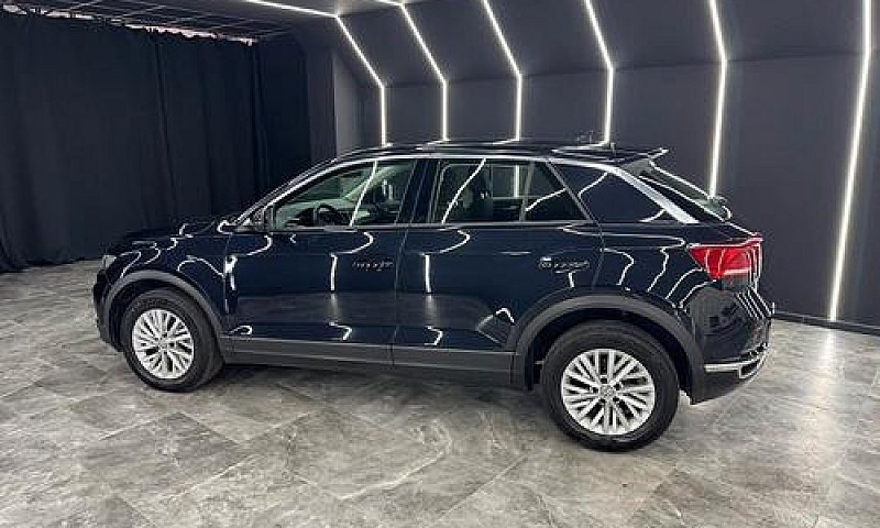 Volkswagen T-Roc 1.6...