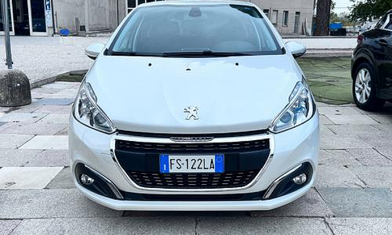 Peugeot 208 Puretech...
