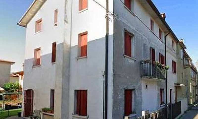 Appartamento A Bassa...