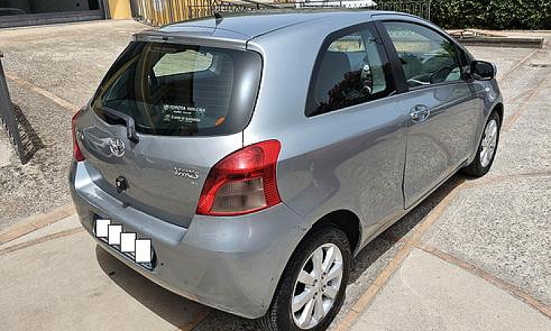 Toyota Yaris 1.3 3 P...