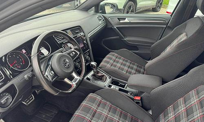 Volkswagen - Golf - ...