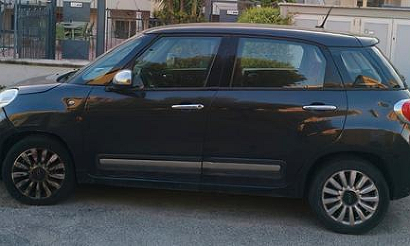 Fiat  500L...