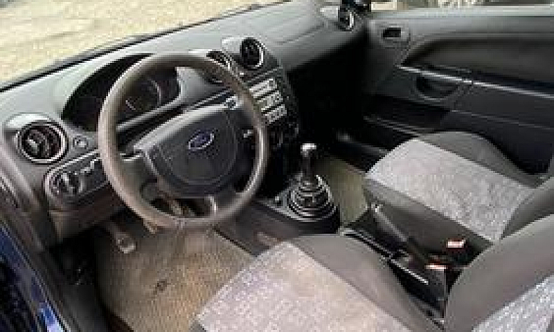 Ford Fiesta 1.6 Tdci...
