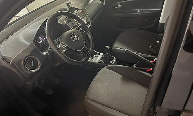 Volkswagen Up...