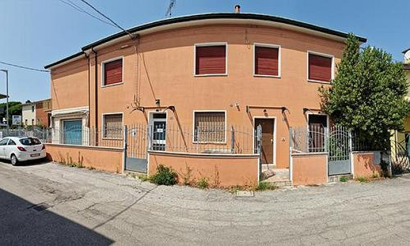 Appartamento Di Mq 1...