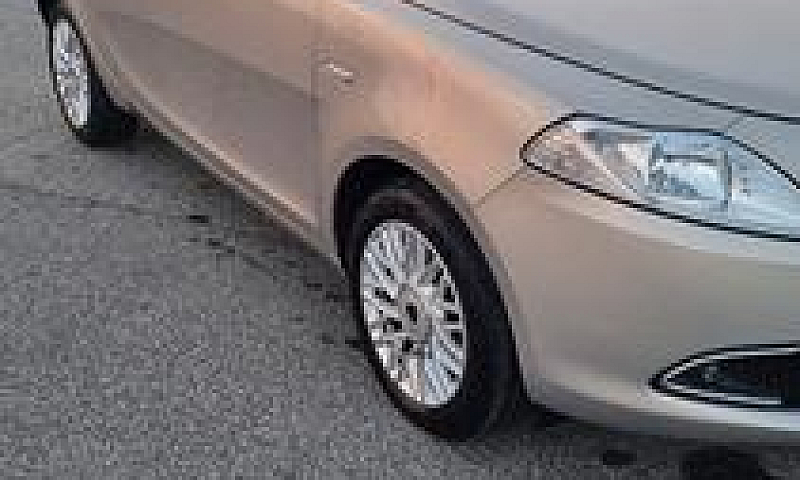 Lancia Ypsilon 3ª Se...